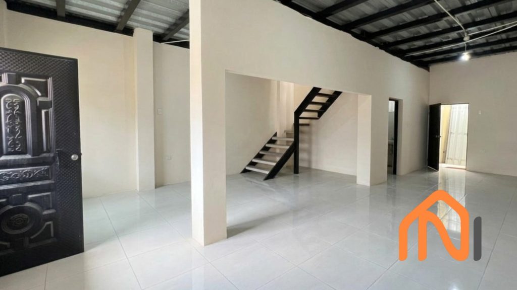 WhatsApp Image at ()