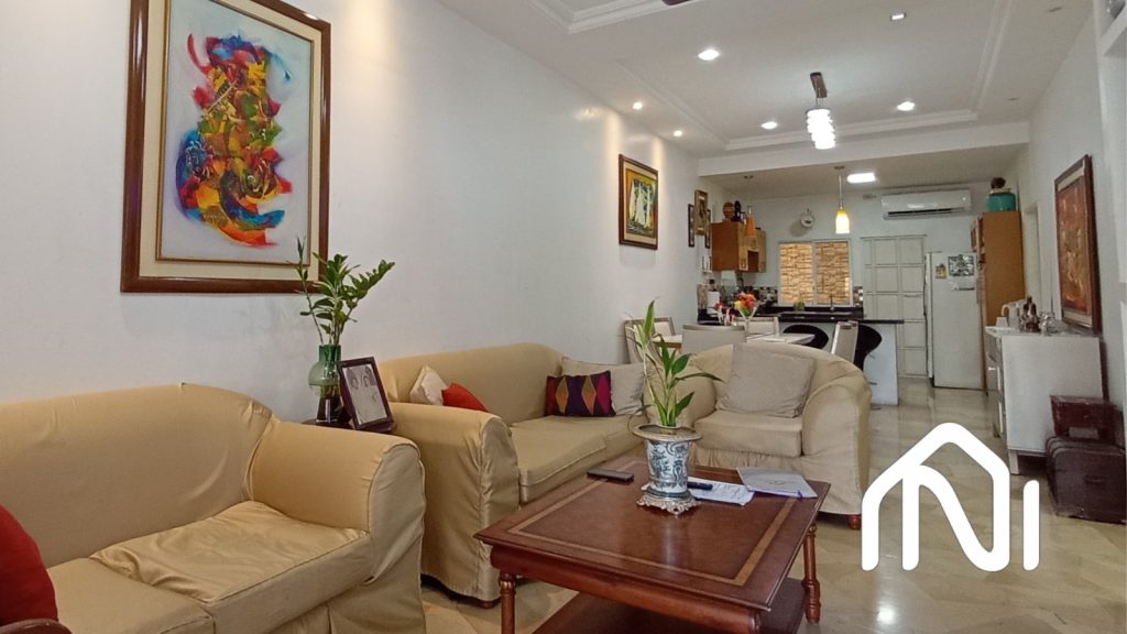 WhatsApp Image at ()